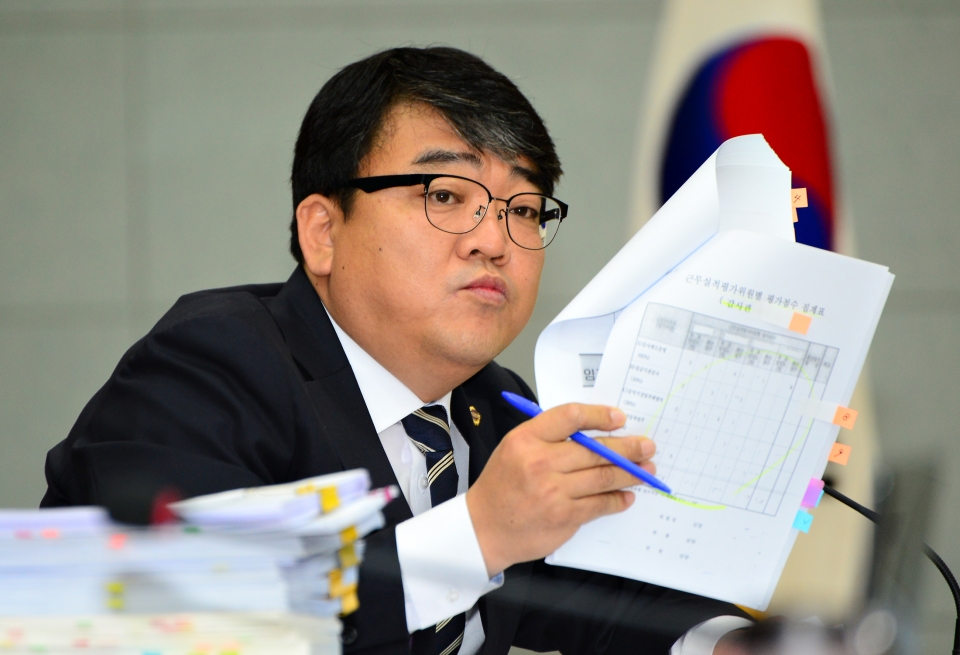 충북도의회 교육위원회의 서동학 부위원장(사진 뉴시스)
