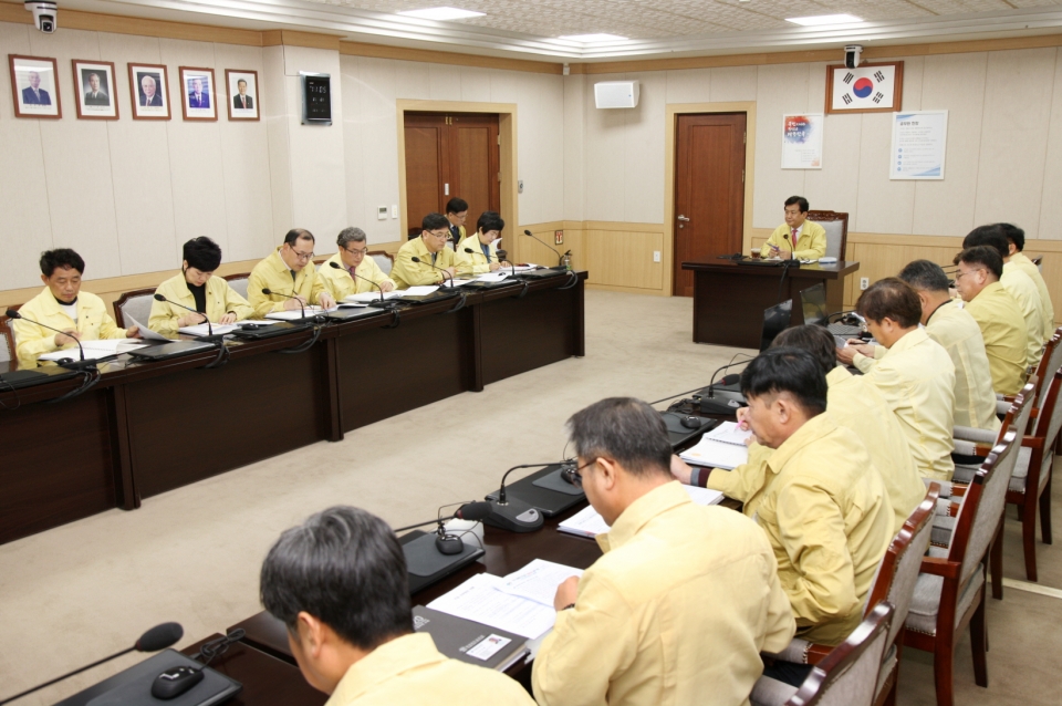 충북도교육청은 28일 ‘신종코로나바이러스 감염증’과 관련해 긴급간부회의를 열었다.
