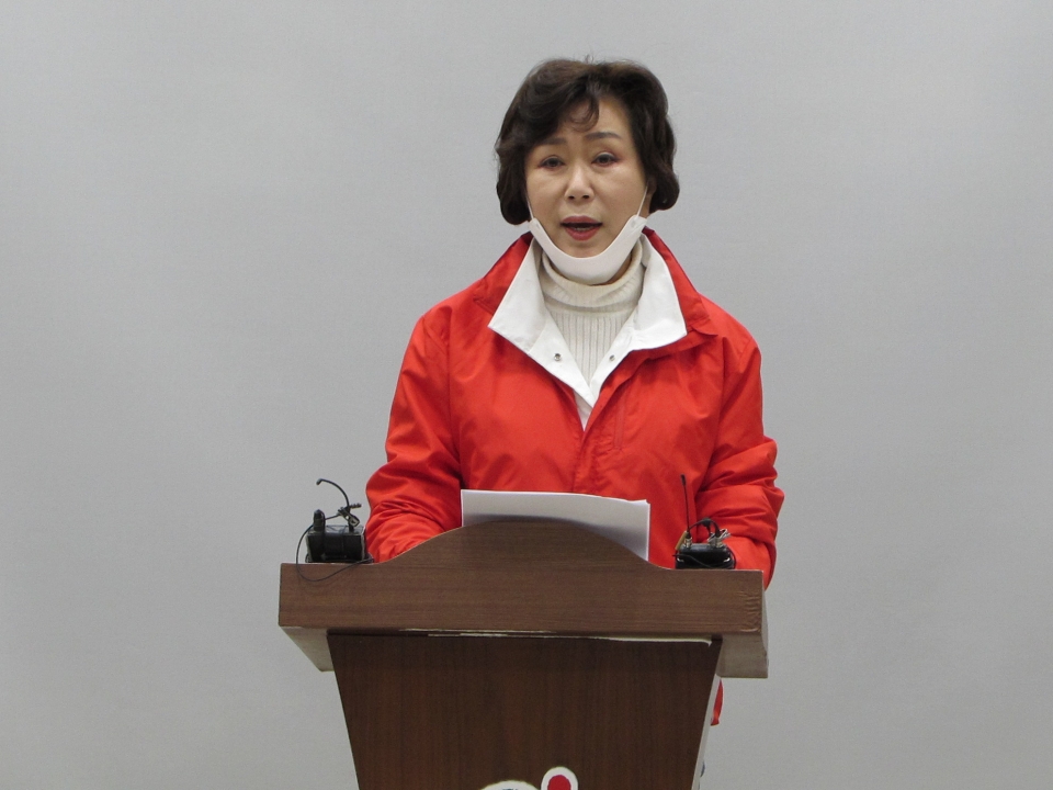미래통합당 공천을 받지 못한 김양희 청주 흥덕 국회의원선거 예비후보가 25일 무소속 출마를 선언했다.