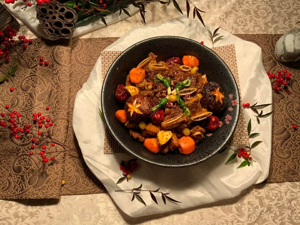 지용 밥상의 주메뉴인 개성찜 / 옥천군