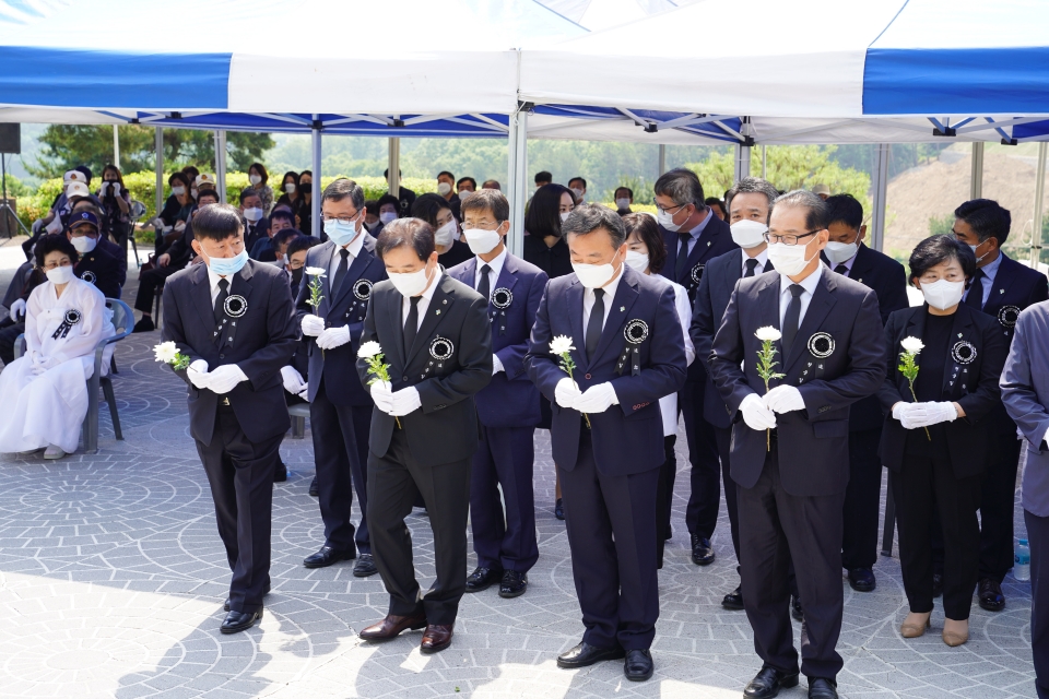 진천군이 오는 6일 제66회 현충일 추념식 행사를 개최한다.