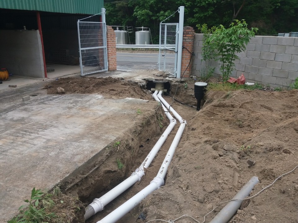 영동군 두평 농어촌마을 하수도 설치 모습 / 영동군