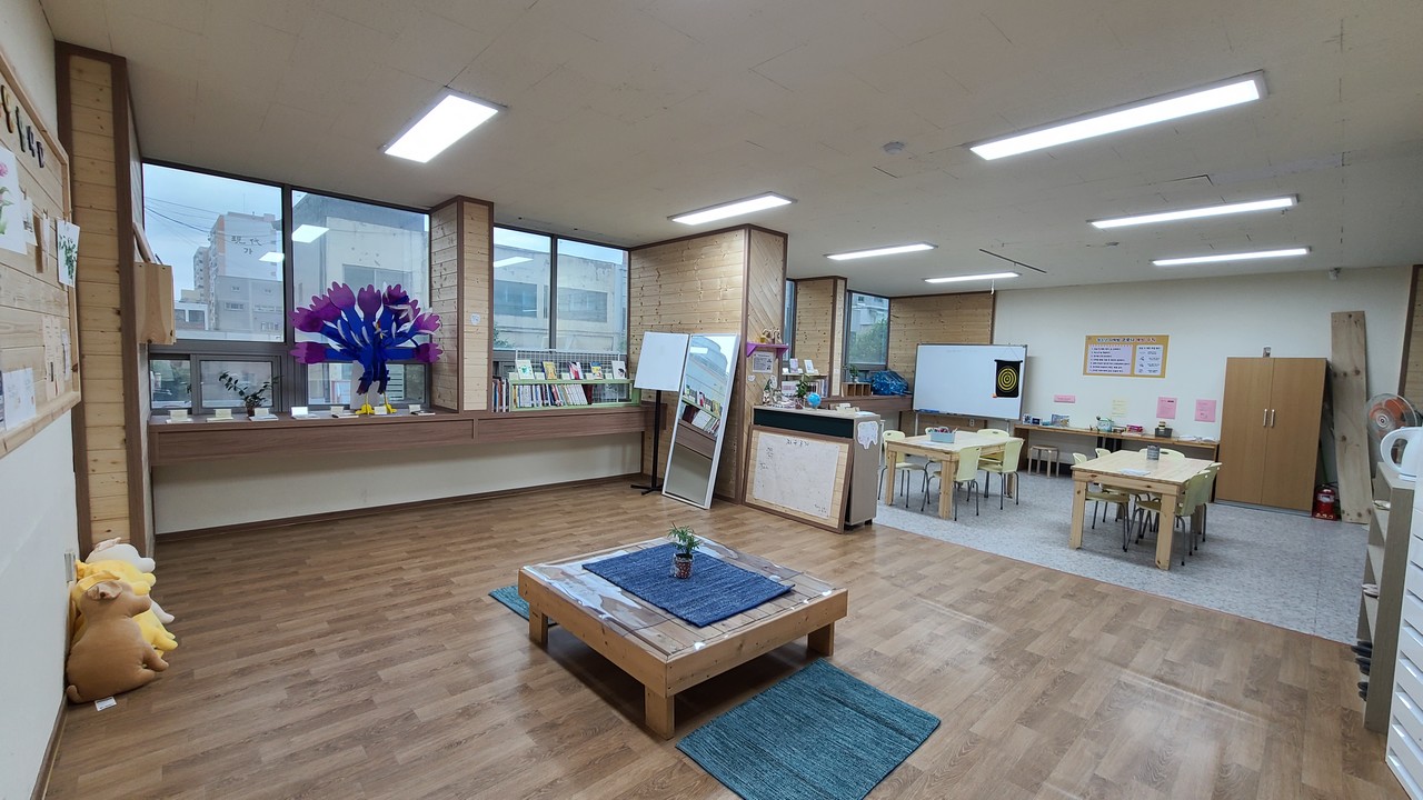 충주시 중앙어울림시장 내에 있는 청소년 공간 '다락방'.(충주교육지원청 제공)