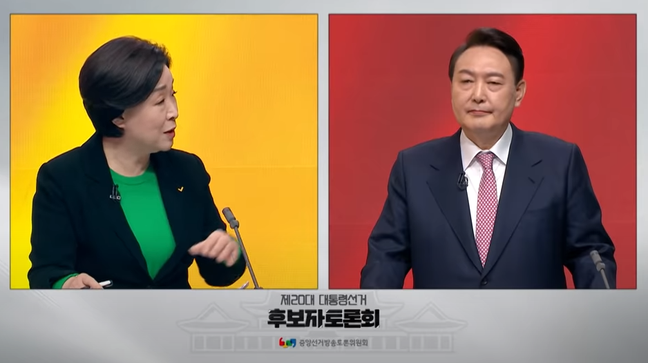21일 진행된 대선후보 TV토론에서 심상정 후보가 윤석열 후보의 부동산 정책을 맹렬히 비판했다.