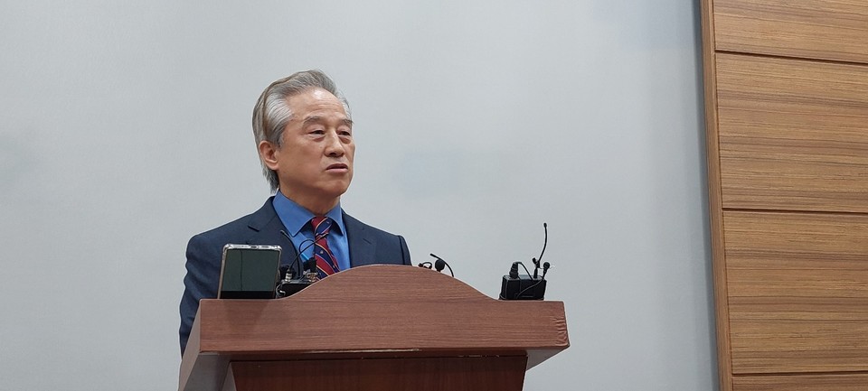 윤창규 충주의료원장.