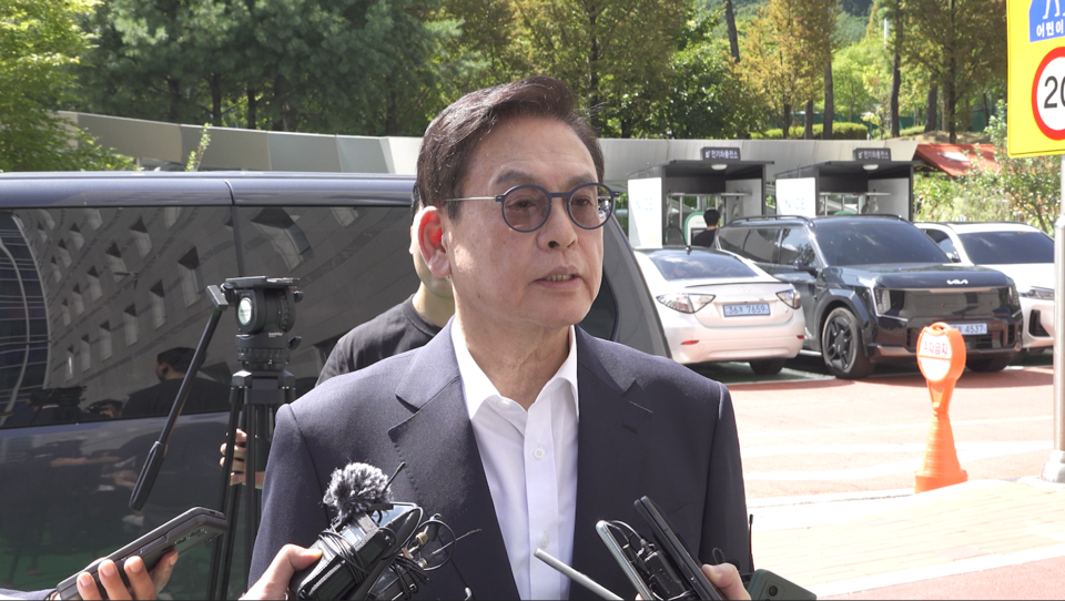 정우택 전 의원이 지난 19일 영장실질심사를 받기 위해 출석했다.