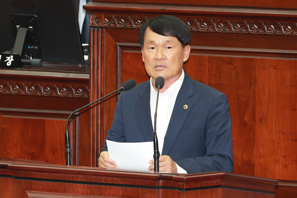 10일 충북도의회 제421회 임시회 본회의에서 자유발언 중인 이상정 의원. (사진=충북도의회)