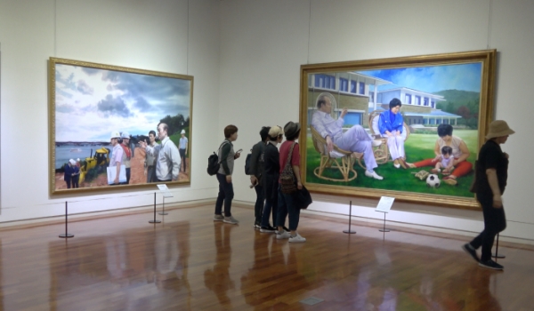 청남대에 비치된 전두환에 대한 역사기록화. 민주당 소속 이시정 전 지사 재임시절 충북도가 설치했다.