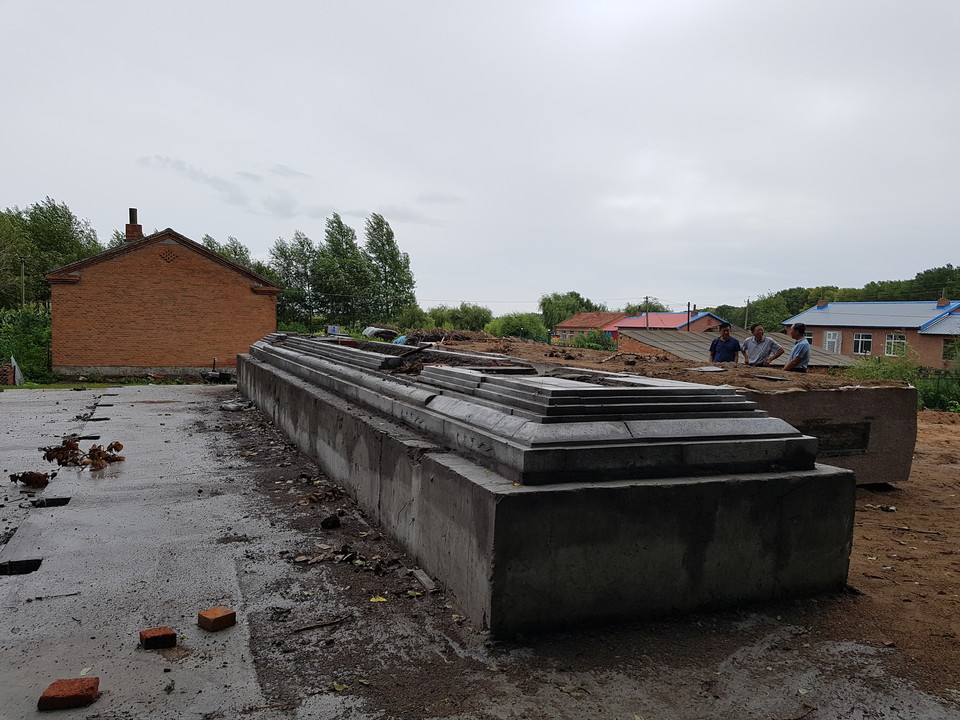 쓰러진 '이상설 항일 투쟁 유지비'