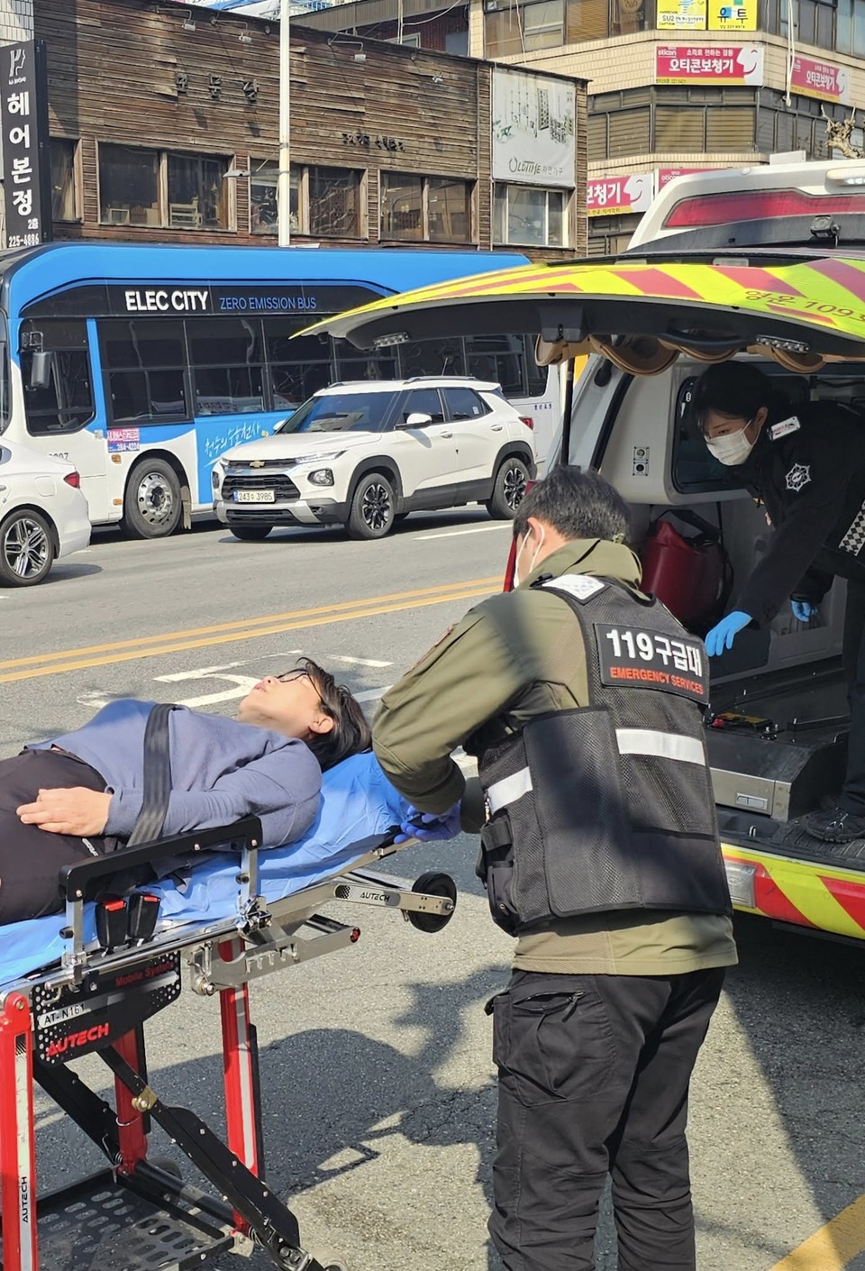 지난 20일 차순애 충북혁신회의 상임위원이 단식 농성 중 탈진 상태를 보여 병원으로 이송됐다. (사진=박완희 의원)