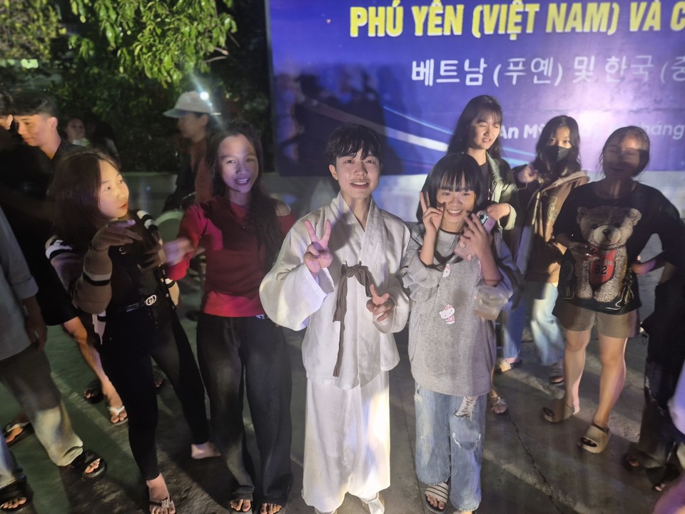 예술공장 두례 홍성안씨와 안미마을 청소년 (사진=김남균 기자)