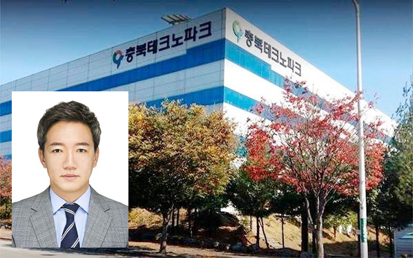 14일 신규식 전 청주방송 사장은 SNS롤 통해 “저는 지금 후보직에서 사퇴합니다”라며 사퇴의사를 공식적으로 발표했다.