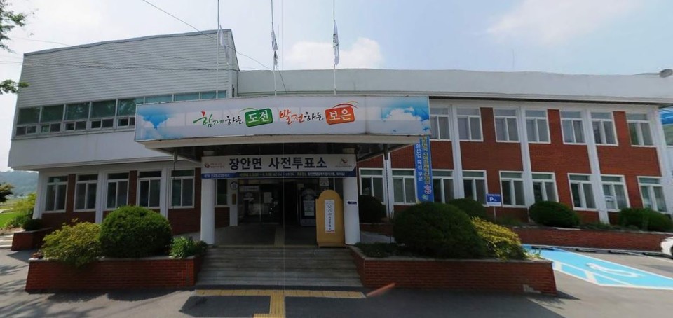 전체 유권자 중 60대 이상 인구가 60% 가까이 되는 보은군 장안면 지역에서 이재명 후보가 김문수 후보보다 더 많은 득표를 해 화제가 되고 있다.