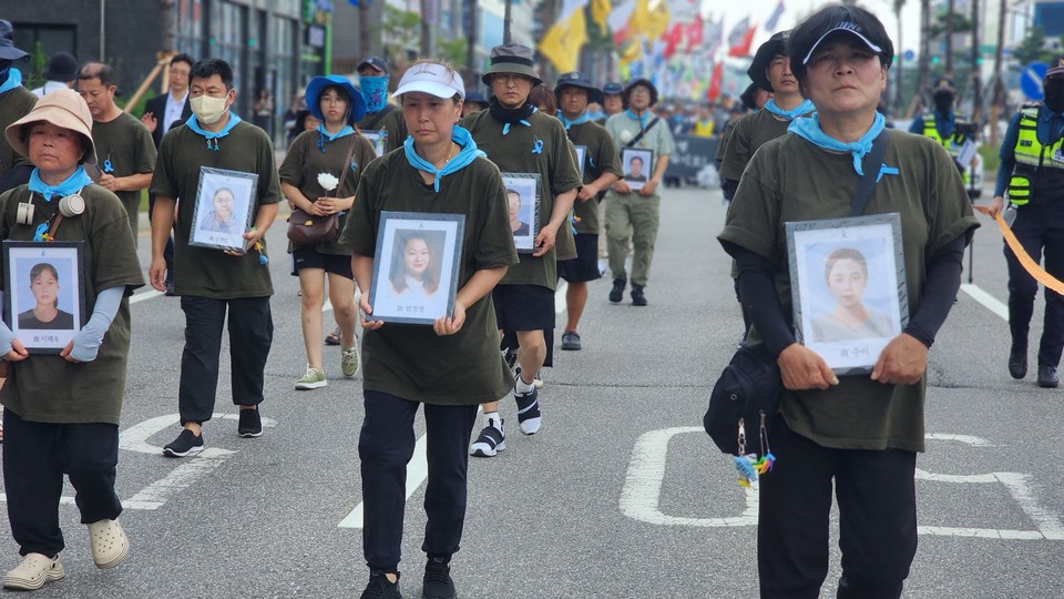 이재명 대통령이 오는 16일 세월호 참사, 이태원 참사, 오송지하차도 참사, 제주항공 여객기참사 유가족 등을 만난다.반면 지난 해 23명의 사망자가 발생한 ㈜아리셀 참사 유가족들은 면담에서 제외돼 논란이 일고 있다.