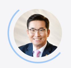 윤건영 충북교육감(출처 국가교육위원회 홈페이지).