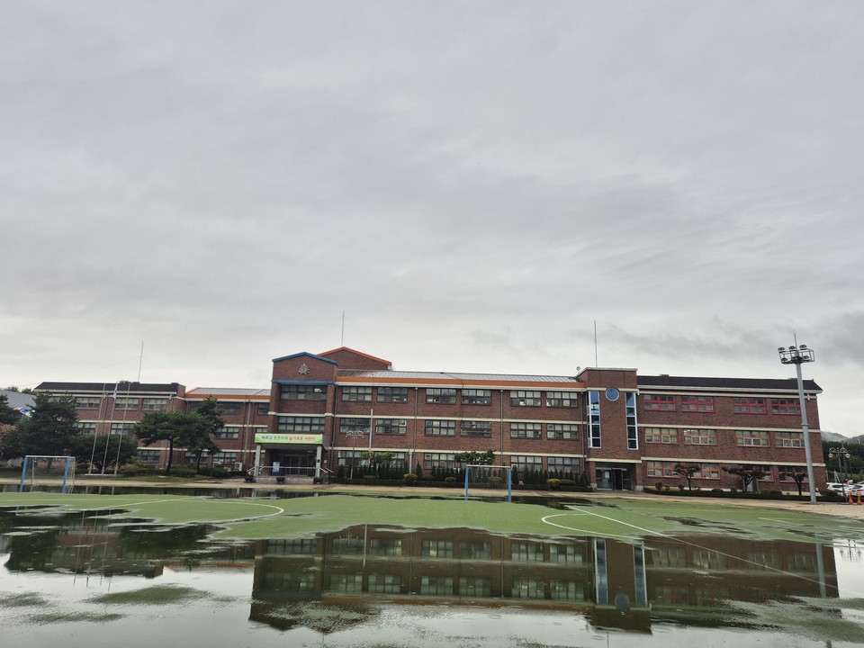괴산군 만세운동이 시작된 명덕초등학교(옛 괴산공립보통학교) 전경 (=사진 김남균 기자)