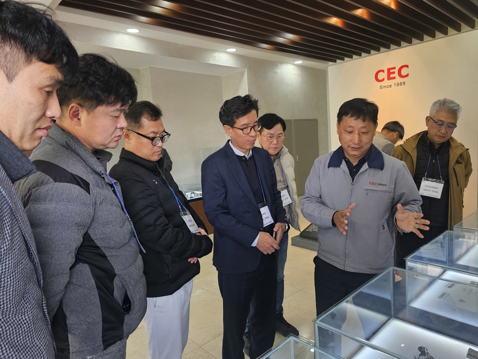 청주시뿌리기업협의회가 지난 14일부터 15일 이틀동안 뿌리기업의 역량강화를 위한 시간을 가졌다.